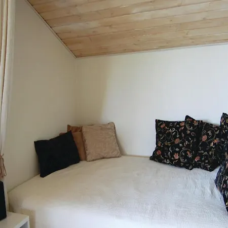 4 Bedroom Stunning Home In Knebel * Knebel