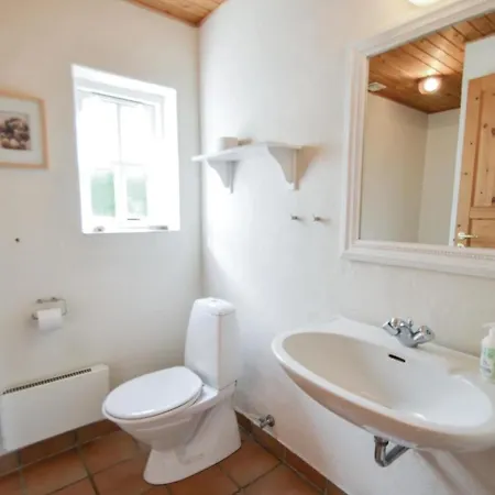 4 Bedroom Stunning Home In Knebel Holiday home *