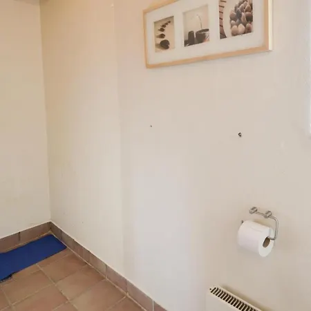 4 Bedroom Stunning Home In Knebel * Knebel